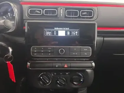 Photo 13 Citroën C3  PureTech 110ch Feel S&S