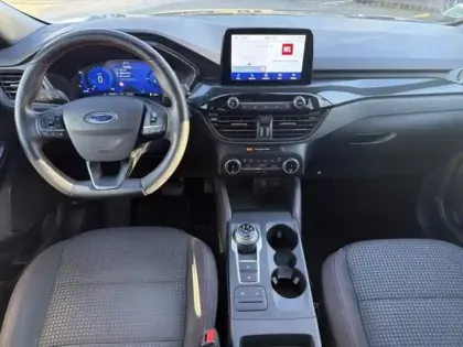 Photo 13 Ford Kuga  2.5 Duratec 190ch FHEV E85 ST-Line BVA