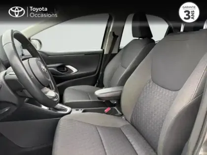Photo 10 Toyota Yaris  116h Design 5p MY22