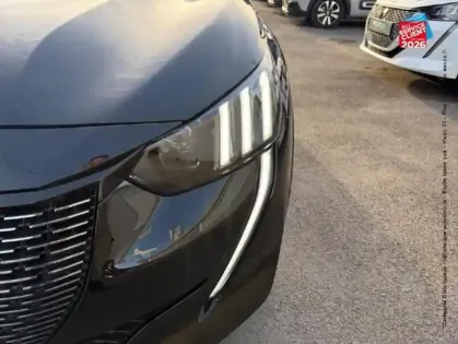 Photo 12 Peugeot 208  1.2 PureTech 100ch S&S GT