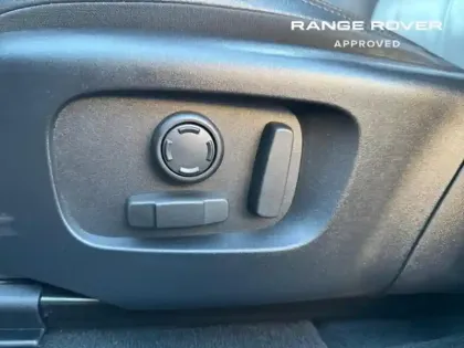 Photo 10 Land rover Range Rover  Evoque 1.5 P300e 309ch Dynamic SE