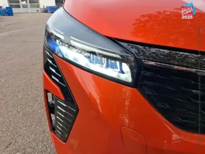 Photo 12 Renault Clio  1.5 Blue dCi 100ch Evolution