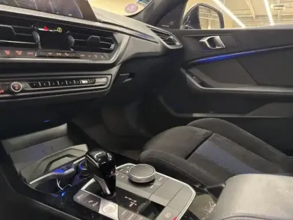 Photo 11 BMW Serie 1 Série 1 M135iA xDrive 306ch M Performance