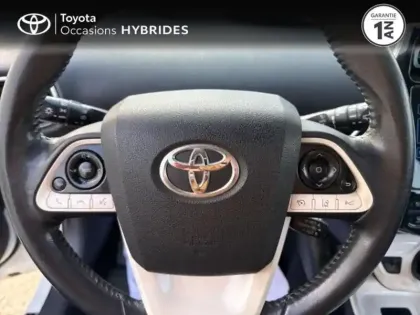 Photo 12 Toyota Prius Gén. IV Ph1 Dynamic 5