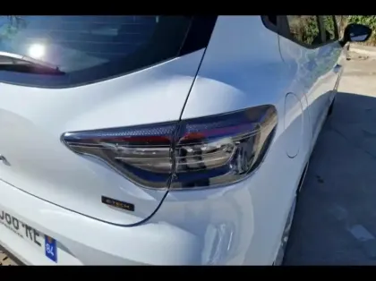 Photo 13 Renault Clio  1.6 E-Tech 145ch full hybrid Evolution