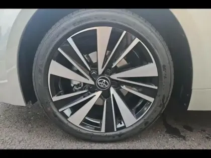 Photo 14 Toyota Corolla  1.8 140ch Design MY25