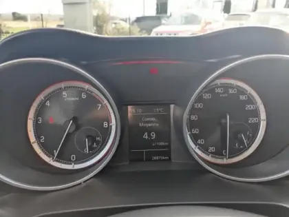 Photo 11 Suzuki Swift  1.2 Dualjet Hybrid 83ch Avantage