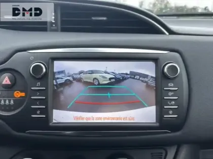 Photo 13 Toyota Yaris  110 VVT-i Dynamic 5p