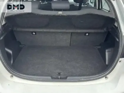 Photo 11 Toyota Yaris  110 VVT-i Dynamic 5p