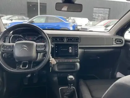 Photo 6 Citroën C3  1.2 PureTech 110ch S&S Saint James 121g