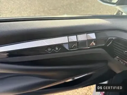 Photo 11 DS DS 4  PureTech 130ch Performance Line + Automatique