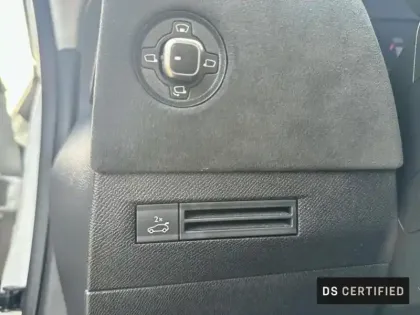 Photo 12 DS DS 4  PureTech 130ch Performance Line + Automatique