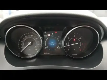 Photo 13 Jaguar E-Pace  2.0D 150ch