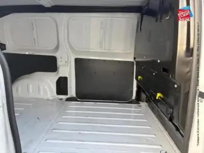 Photo 10 Peugeot Expert  Fg M 2.0 BlueHDi 145ch S&S Pack Asphalt