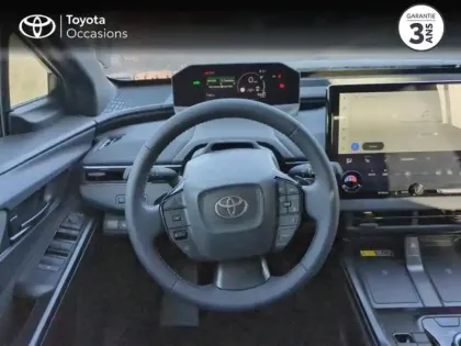 Photo 8 Toyota C-HR + 224ch 77kWh Design Grande Autonomie