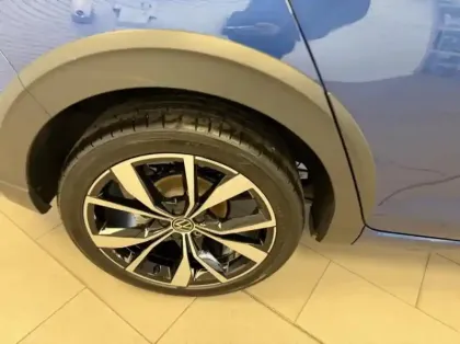 Photo 8 Volkswagen Taigo  1.0 TSI 116ch R-Line DSG7