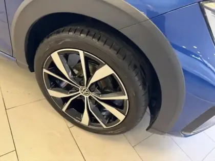 Photo 12 Volkswagen Taigo  1.0 TSI 116ch R-Line DSG7