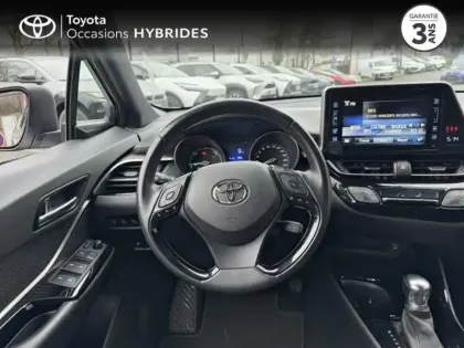 Photo 8 Toyota C-HR  122h Graphic 2WD E-CVT RC18