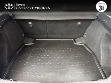 Photo 9 Toyota C-HR  122h Graphic 2WD E-CVT RC18