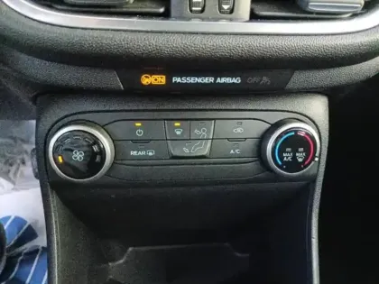 Photo 14 Ford Fiesta  1.0 EcoBoost 95ch Cool & Connect 5p