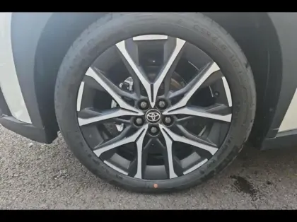 Photo 14 Toyota Aygo  X 116h GR Sport