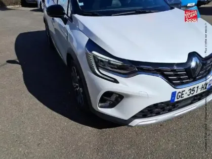 Photo 12 Renault Captur  1.6 E-Tech hybride 145ch Intens -21