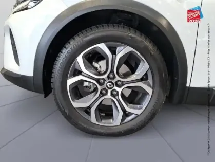 Photo 9 Renault Captur  1.6 E-Tech hybride 145ch Techno