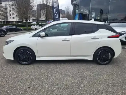 Photo 11 Nissan Leaf  150ch 40kWh N-Connecta 22