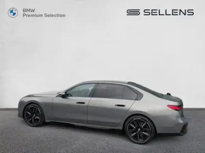 Photo 26 BMW Serie 7 Série 7 740dA xDrive 299ch M Sport