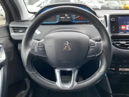 Photo 8 Peugeot 2008  1.2 PureTech 130ch E6.c Allure Business S&S EAT6 6cv