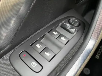 Photo 9 Peugeot 2008  1.2 PureTech 130ch E6.c Allure Business S&S EAT6 6cv