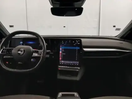 Photo 5 Renault Megane  E-Tech Electric EV60 220ch Techno optimum charge