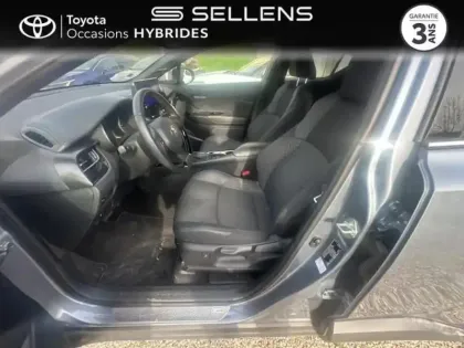 Photo 10 Toyota C-HR  1.8 Hybride 122ch Design E-CVT