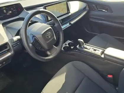 Photo 12 Toyota Prius  Rechargeable 2.0 Hybride Rechargeable 223ch Dynamic NG23