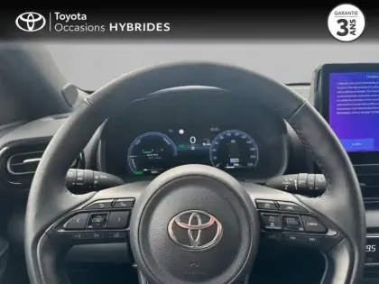 Photo 12 Toyota Yaris  116h Collection 5p MC24