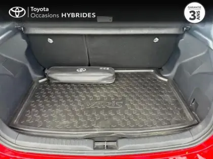 Photo 9 Toyota Yaris  116h Collection 5p MC24