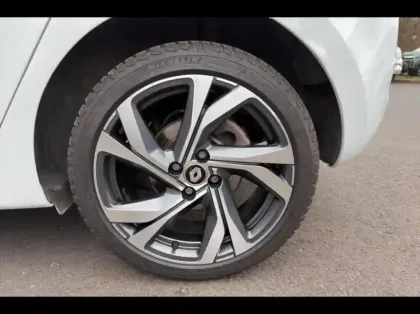 Photo 12 Renault Clio  1.6 E-Tech hybride 145ch RS Line