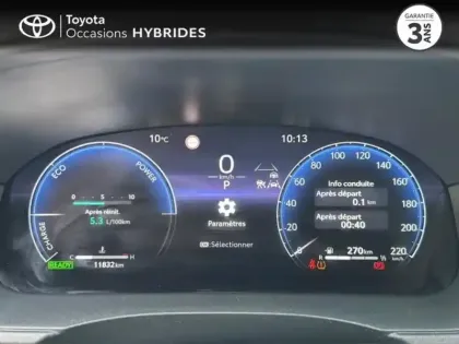Photo 6 Toyota Yaris  130h Première 5p MC24
