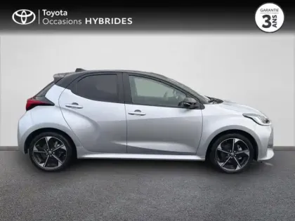 Photo 10 Toyota Yaris  130h Première 5p MC24