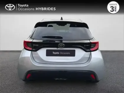 Photo 11 Toyota Yaris  130h Première 5p MC24