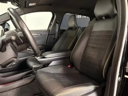 Photo 13 Renault Megane  E-Tech Electric EV60 220ch Iconic super charge -B