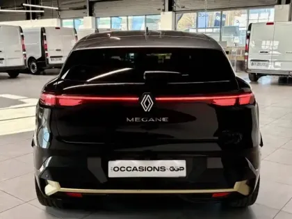 Photo 5 Renault Megane  E-Tech Electric EV60 220ch Iconic super charge -B