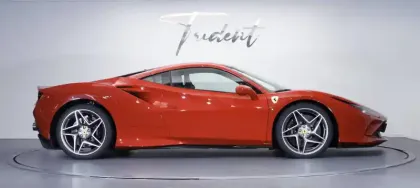Photo 20 Ferrari F8  Tributo 3.9  V8 BiTurbo 720ch