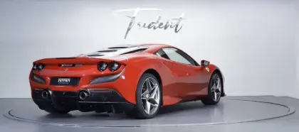 Photo 21 Ferrari F8  Tributo 3.9  V8 BiTurbo 720ch