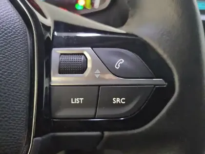 Photo 48 Peugeot 208 Gén. II Ph1 NG Allure 5