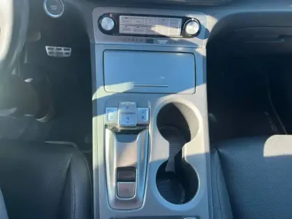 Photo 10 Hyundai Kona  Electrique 64 kWh - 204 ch