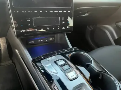 Photo 10 Hyundai Tucson  1.6 T-GDI 230 Hybrid BVA6