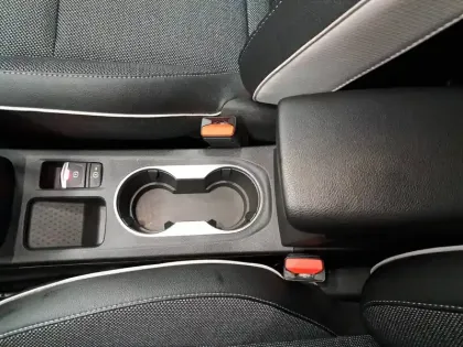 Photo 28 Renault Captur  E-Tech 145 - 21