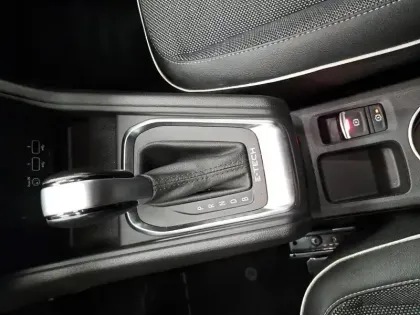 Photo 30 Renault Captur  E-Tech 145 - 21