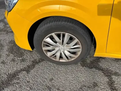 Photo 12 Peugeot 208  PureTech 75 S&S BVM5